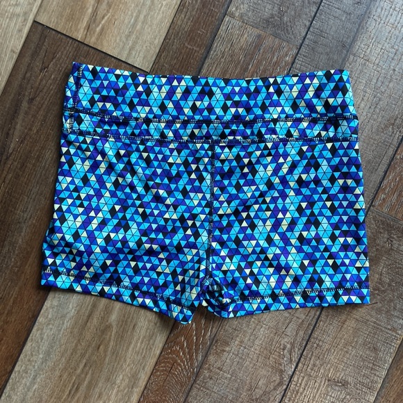 Rainbeau Booty Gym Shorts Size Large - Picture 3 of 7